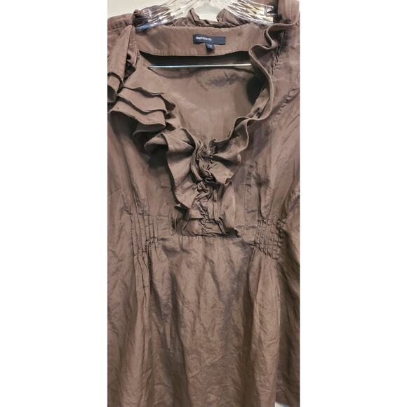 Gap Maternity Light Weight Brown Ruffle Neck Sleeveless Top Size Medium - Picture 3 of 6